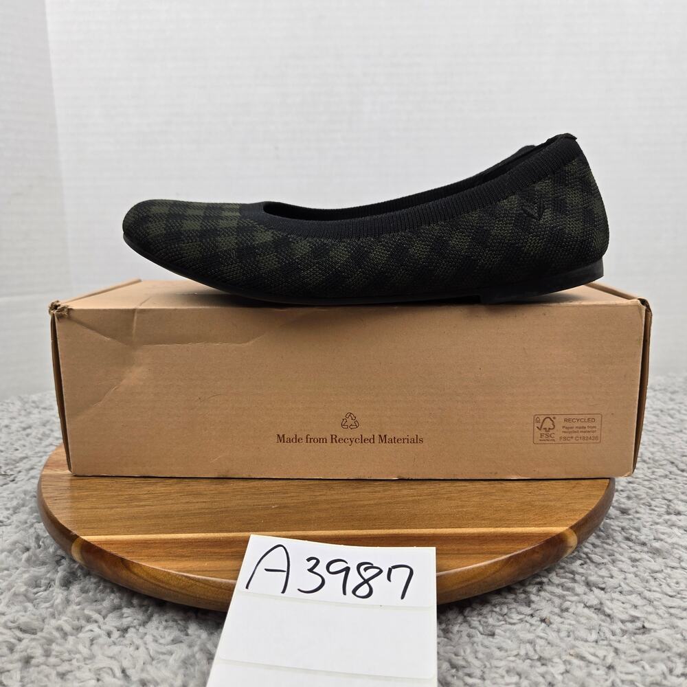 Vivaia Womens 40 Claire Olive Plaid Lightweight Round Toe Casual Slip On Flats